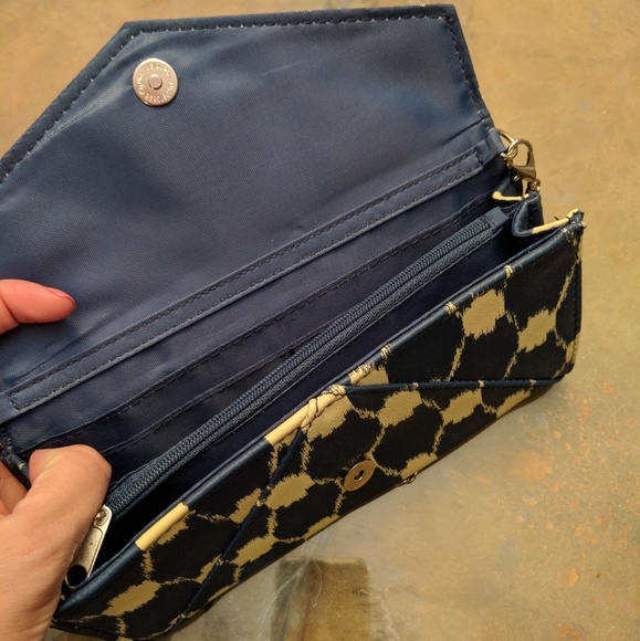 Francesca's navy blue pattern satchel - Picture 4 of 4